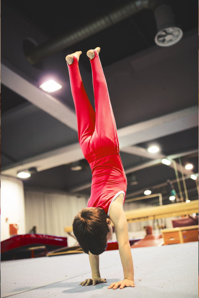 Jungen beim Turnen der TSG Berlin Steglitz